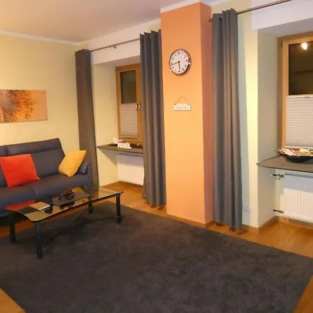 Дом отдыха Old Winemaker's House Muentnich Трайс-Карден