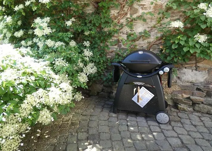 Old Winemaker's House Muentnich Semesterbostad