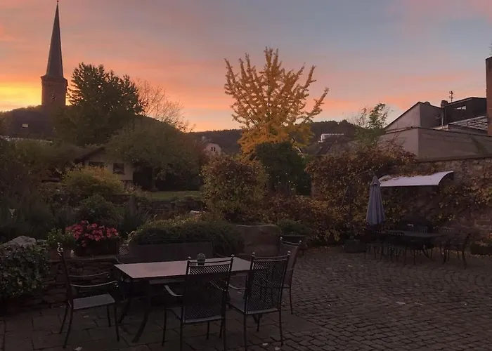 Old Winemaker's House Muentnich *